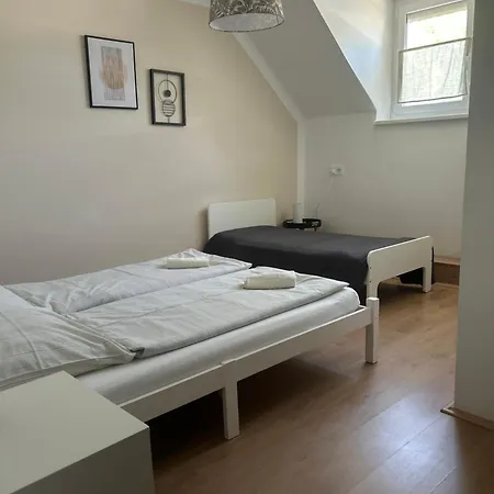 شقة Lena Apartmanhaz