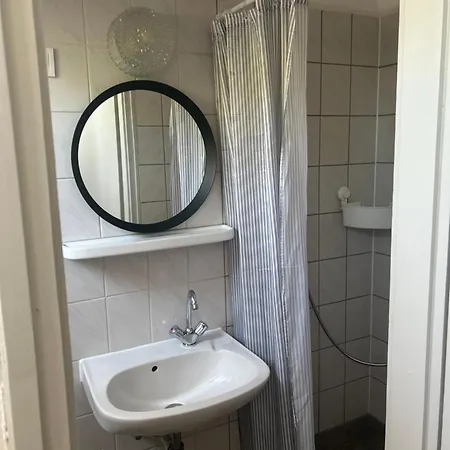 Lena Apartmanhaz Balatonlelle