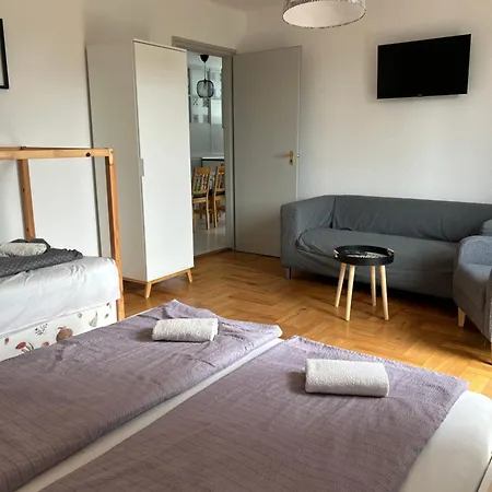 شقة Lena Apartmanhaz بالاتوليلّي