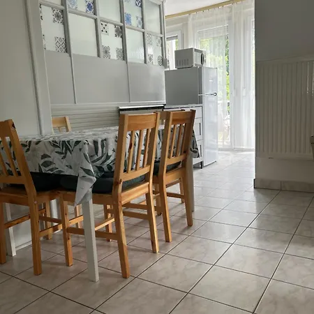 Lena Apartmanhaz