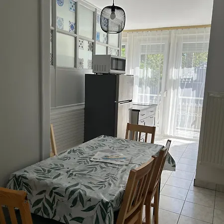 Apartament Lena Apartmanhaz Balatonlelle